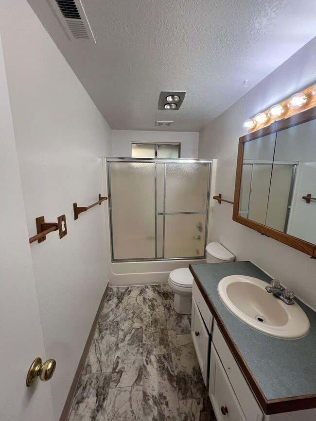 Photo - Great 2 Level Four Bedroom House!