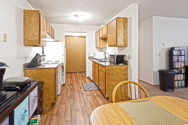 Surround Yourself With Granite Counters - The Bluffs Apartments