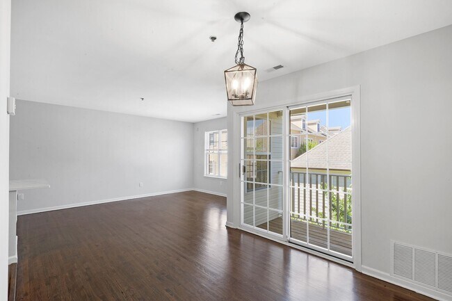 Photo - STATION COURT L.L.C.