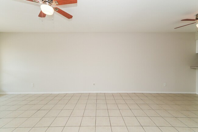 Photo - 4021 Briar Hollow Dr