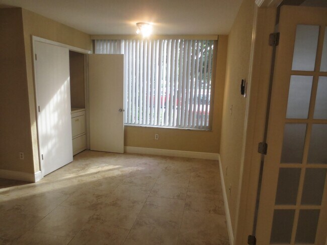Photo - 2871 N Oakland Forest Dr Unit 103