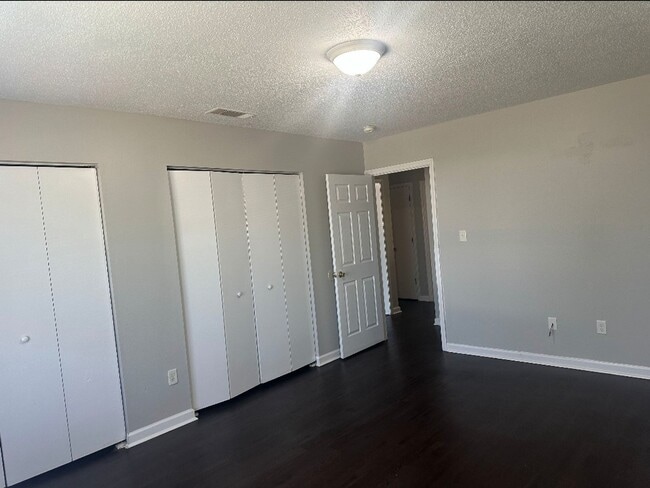 Photo - New Rental Available-Move In Ready
