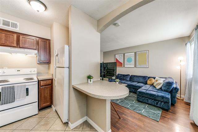 Photo - 5814 Worth St Unit 1