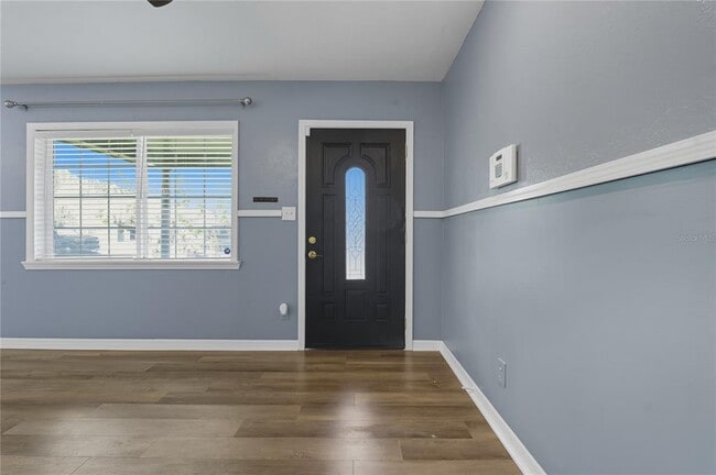 Photo - 758 42nd Ave NE