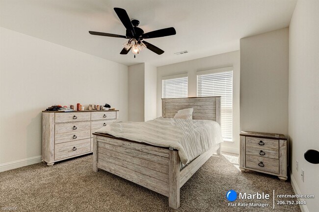 Photo - 3 br, 2 bath House - 6012 NW Grant St