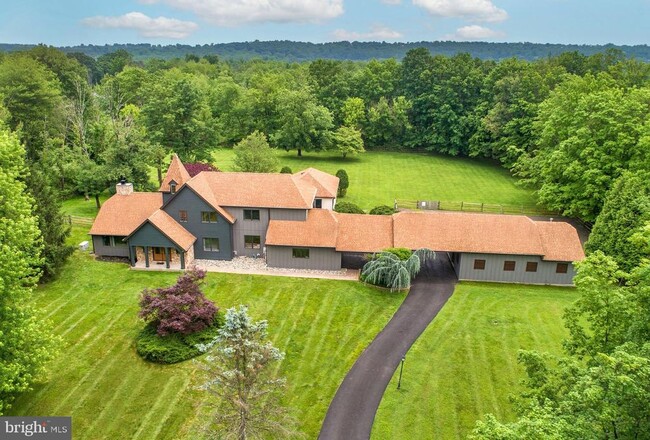 Building Photo - 125 Edison Furlong Rd