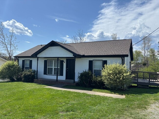 Photo - 3 Bed/ 2 Bath home Available Now!