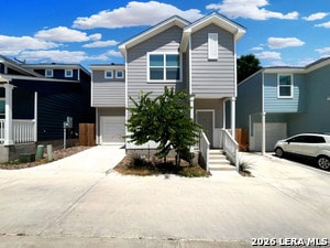 Building Photo - 2085 Silver Oaks Unit 2