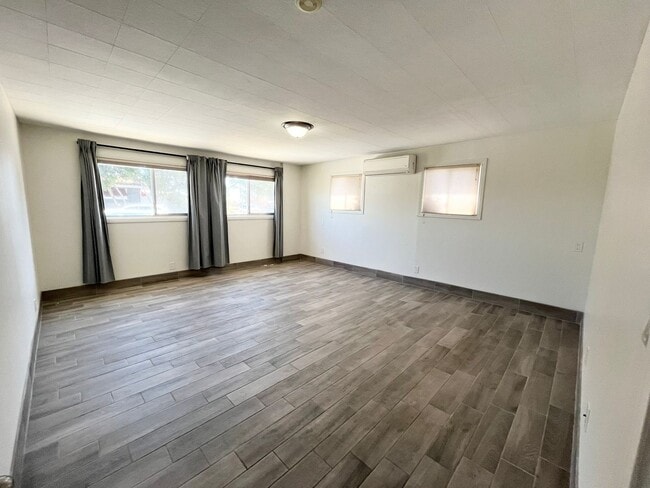 Photo - ***Move in Special $1000 off 1st month's r...
