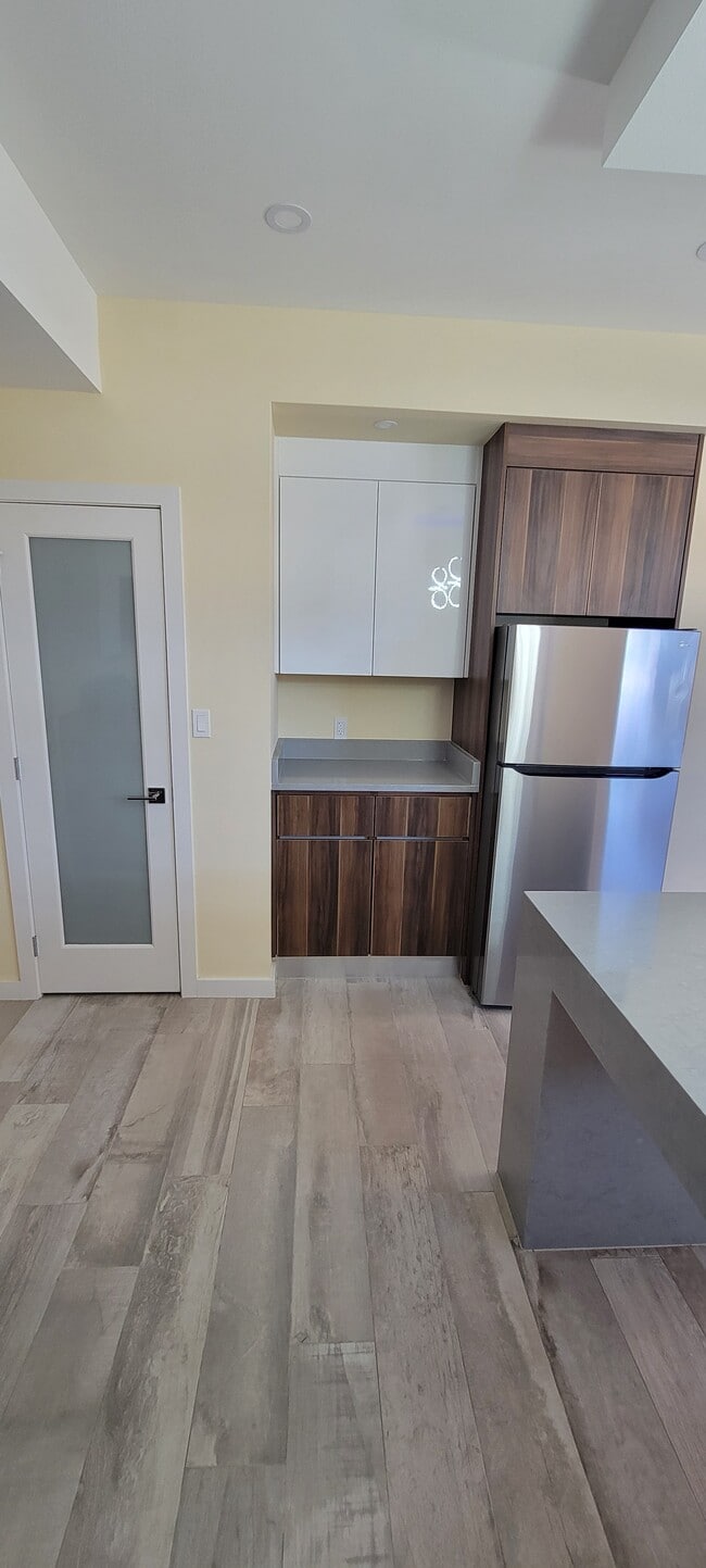 Photo - 304 E Rogers Rd Unit 4