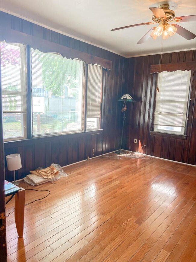 Photo - 27 Hudson St