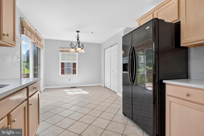 Photo - 323 Glenn Rose Cir