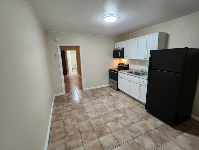 Photo - 812 E Lotus Ave Unit A