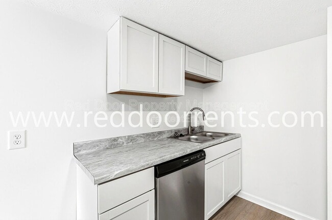 Photo - 389 N Main St Unit G