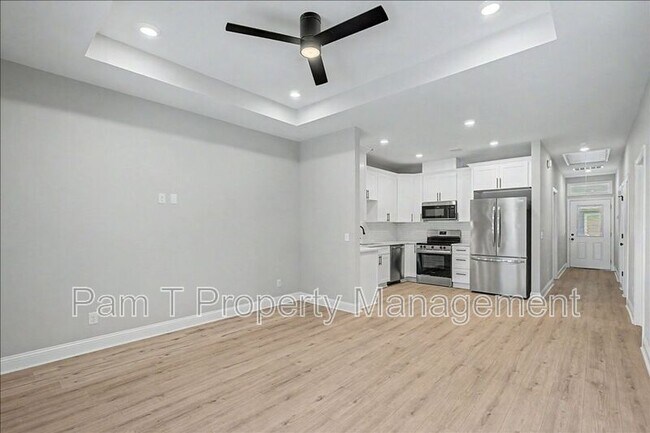 1019 W 35th St Unit B