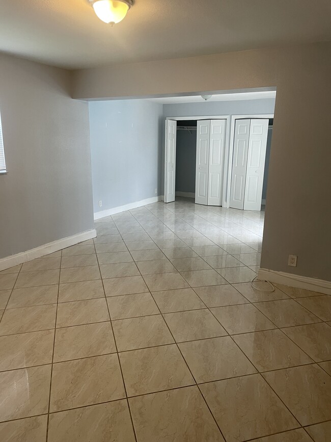 Photo - 3380 NW 39th St