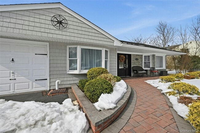 Photo - 280 Terry Rd