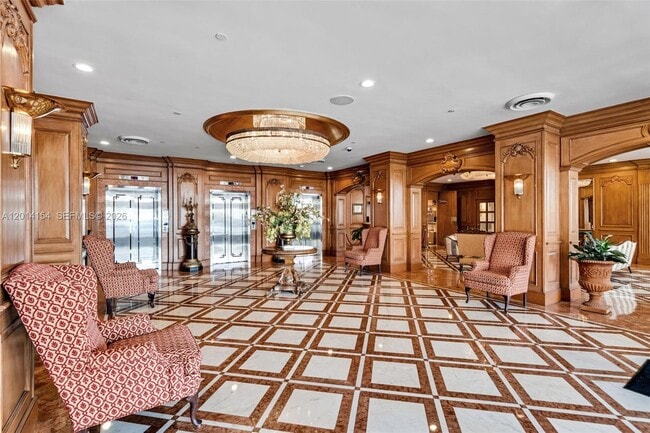 Photo - 700 Biltmore Way Unit 915