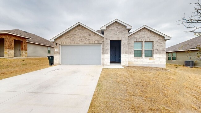 Building Photo - ALMOST NEW HOME BY FORT HOOD!!!