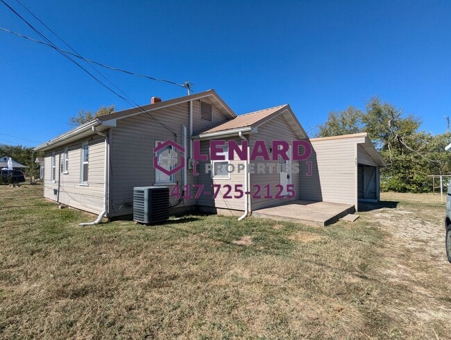 Photo - Charming 3 Bedroom House!