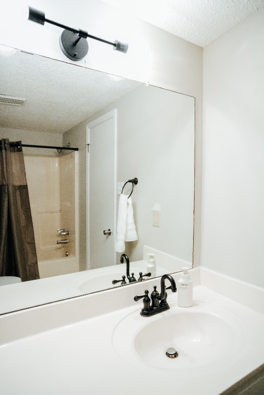 Photo - 912 Dickenson Ave