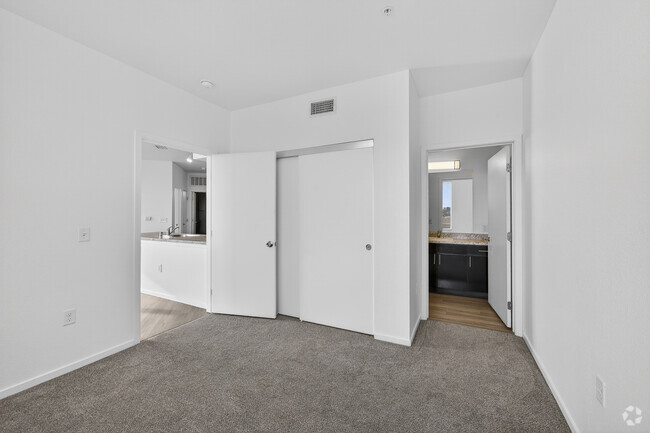 2BR, 2BA, 914SF - Bedroom 1