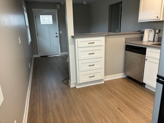 Photo - 2145 Scott St Unit 4