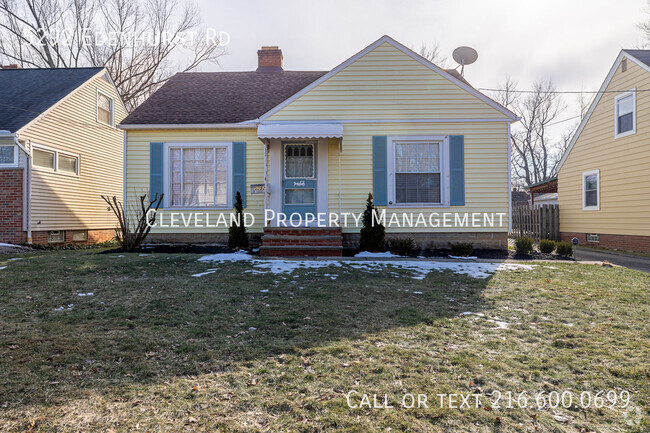 Building Photo - Cozy Lyndhurst Bungalow Rental