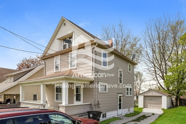 Photo - 2074 16th St SW