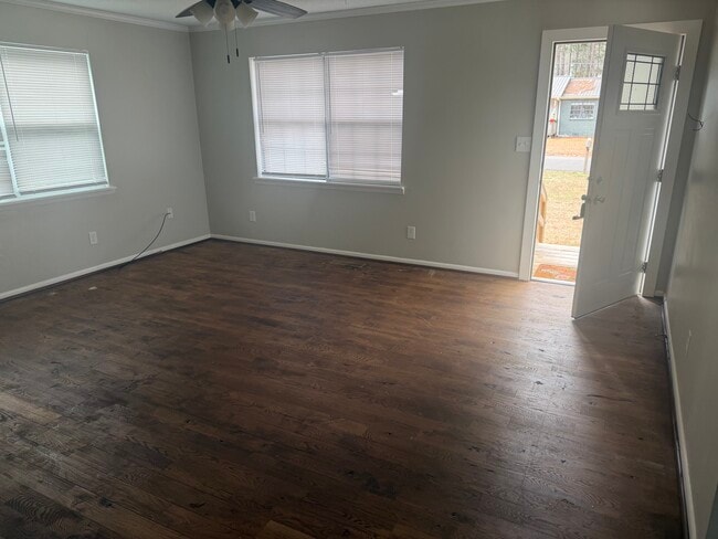 Photo - 433 Bridle Trace Dr