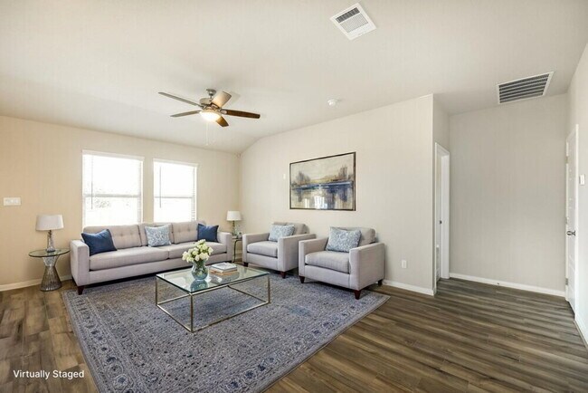 Photo - 512 Shelton Pass