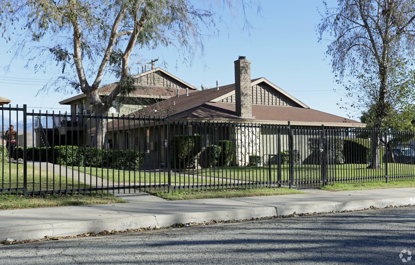 Photo - 2005 Guthrie St