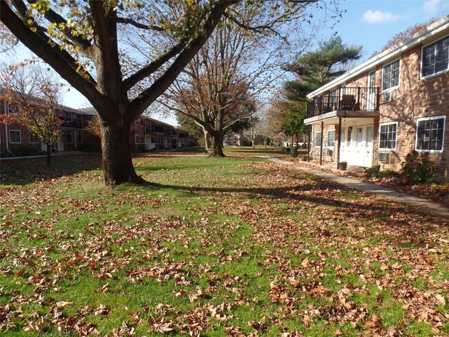 Photo - 170 Jervis Ave Apartment Unit 170