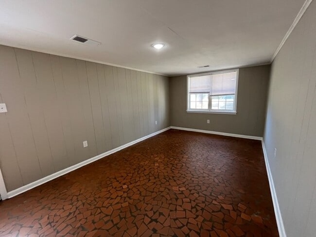 Photo - Renovated 3 Bedroom 1 Bath Home for Rent!