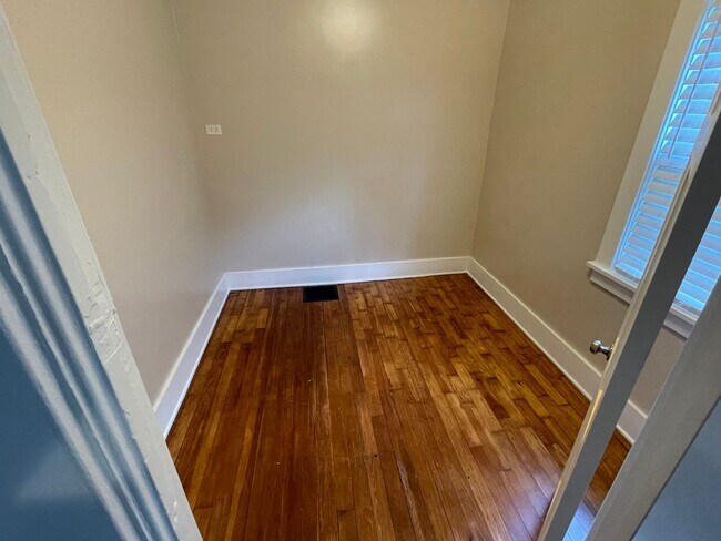 Photo - 1041 Davis Ave NW Unit 1