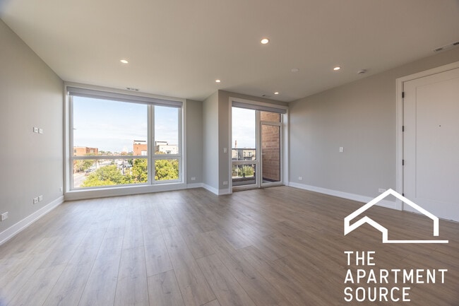 Photo - 2355 W Flournoy St Unit 202