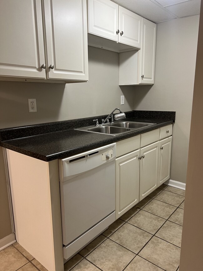 Photo - 4815 Frontage Rd NW