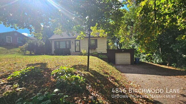 4846 Birchwood Ln