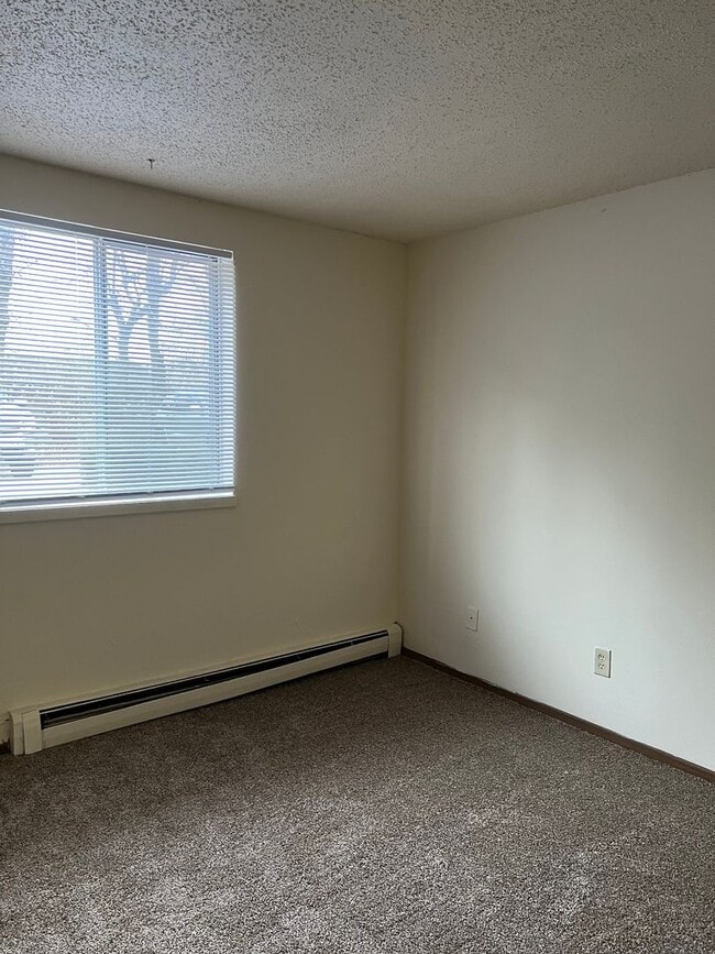 Photo - 1/2 OFF 1ST MONTHS RENT!!! APPLY TODAY CHA...