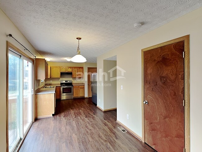 Photo - 8245 Crete Ln