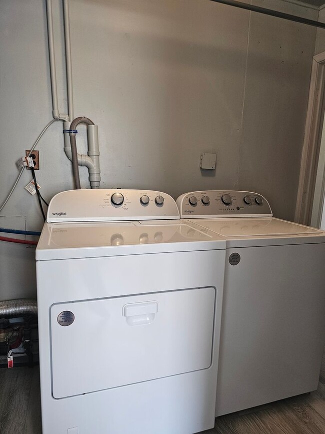 Photo - Very updated, cozy two bedroom across from BGHS