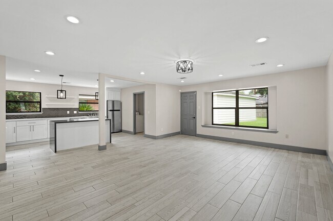 Photo - 5522 Braesvalley Dr