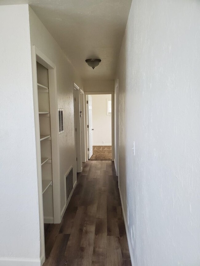 Photo - 1/2 OFF NOVMEBER RENT - House Close to Town