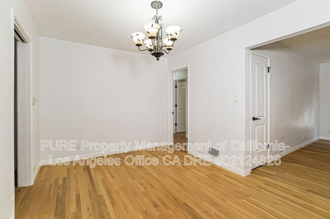 215 N Western Ave