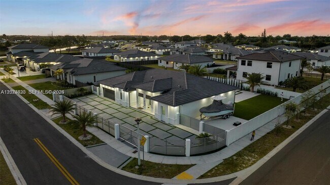 Photo - 13305 SW 190th Terrace