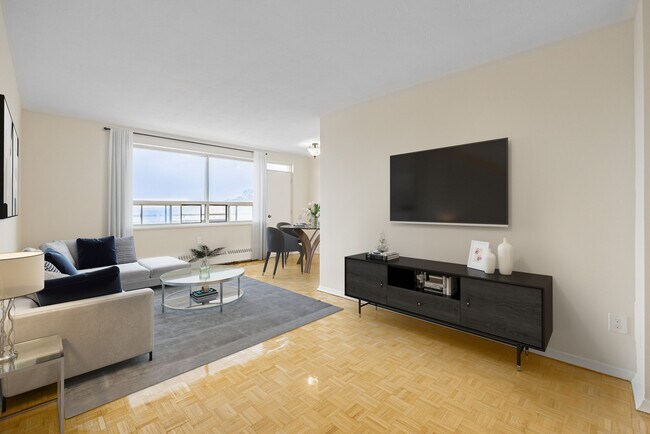 Photo - Flower Town Apartments