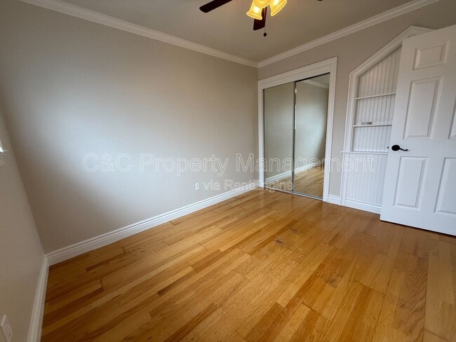 Photo - 476 Ferris Ave