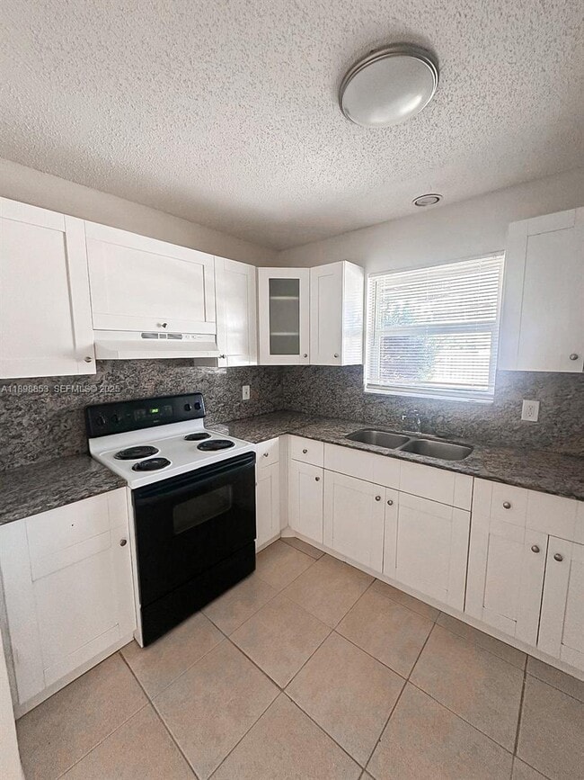 Photo - 3962 Park Ln Unit 3962