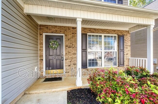 Photo - 823 Terrace Creek Dr