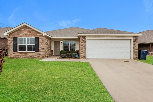 Building Photo - 9329 NW 70th St